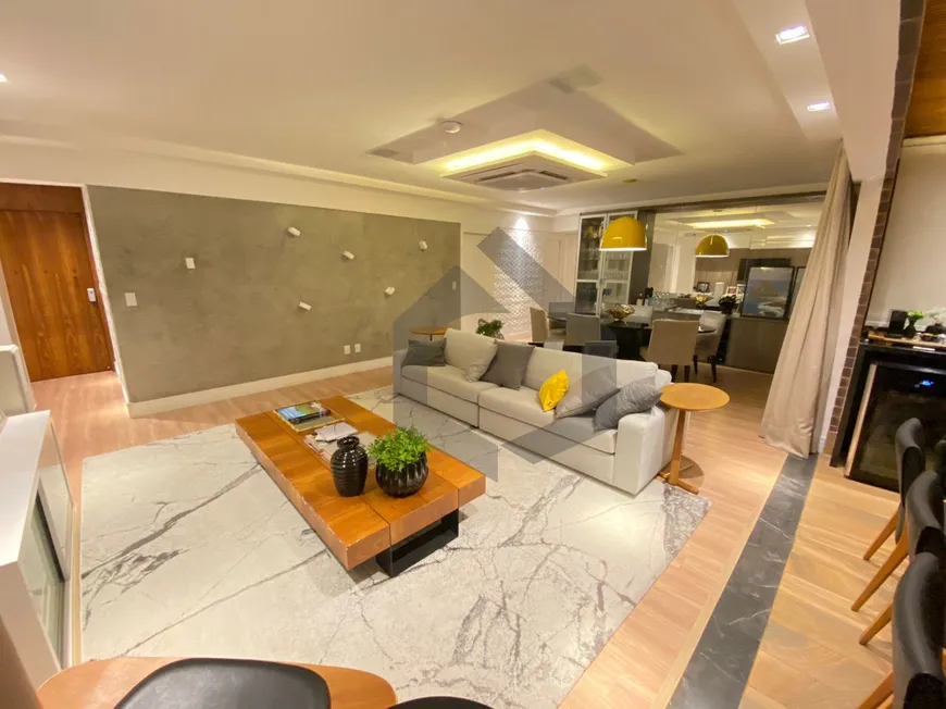 Foto 1 de Apartamento com 3 Quartos à venda, 148m² em Lagoa Nova, Natal
