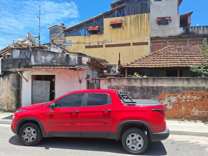 Foto 1 de Casa com 1 Quarto à venda, 208m² em Sepetiba, Rio de Janeiro