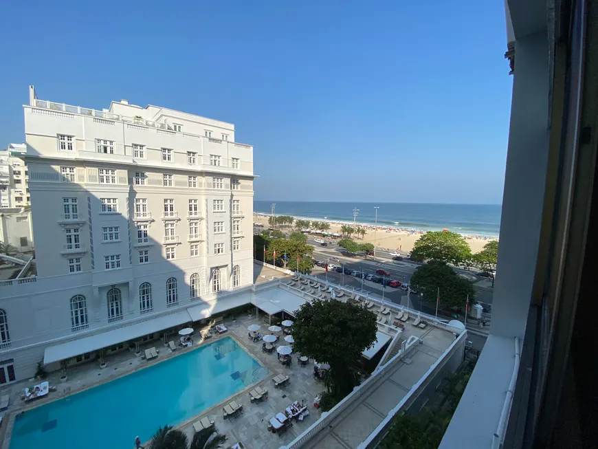 Foto 1 de Apartamento com 3 Quartos à venda, 300m² em Copacabana, Rio de Janeiro