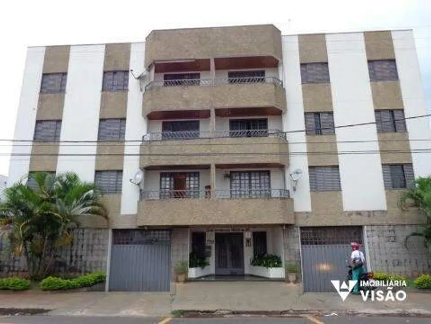 Foto 1 de Apartamento com 3 Quartos à venda, 90m² em São Benedito, Uberaba