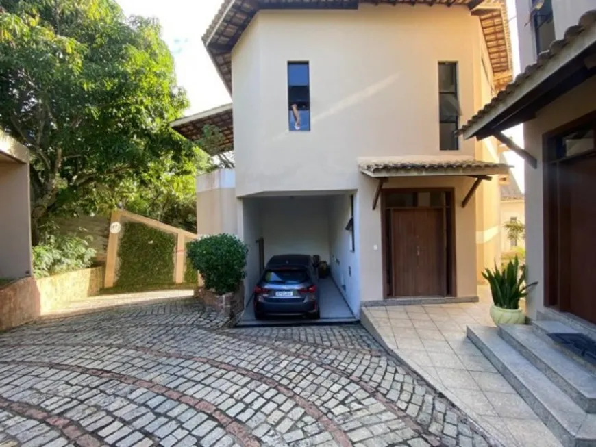 Foto 1 de Casa com 5 Quartos à venda, 213m² em Patamares, Salvador