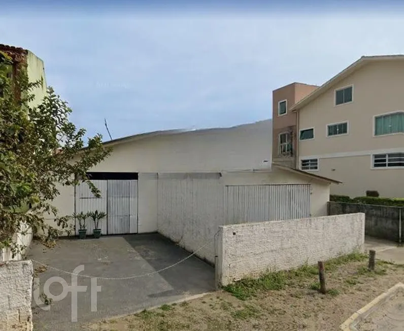 Foto 1 de Casa com 1 Quarto à venda, 483m² em Barra da Lagoa, Florianópolis