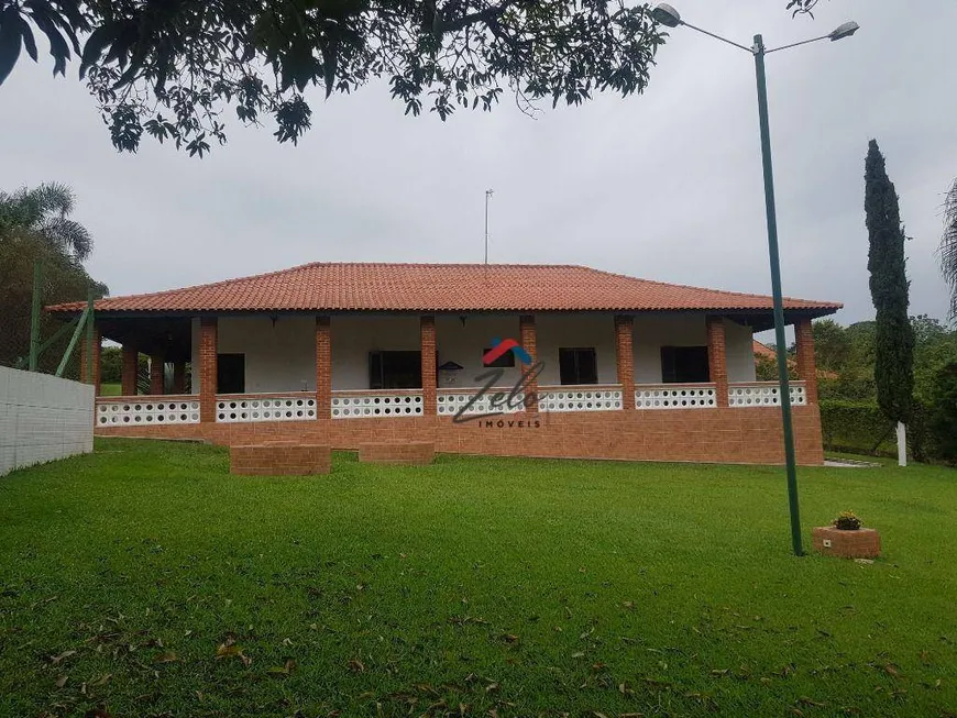 Foto 1 de Fazenda/Sítio com 3 Quartos à venda, 830m² em Caioçara, Jarinu