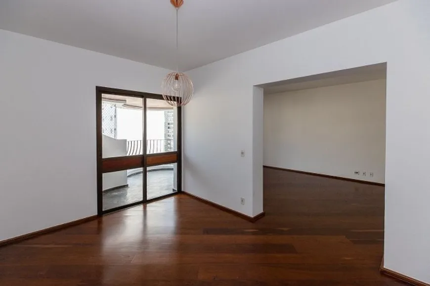 Foto 1 de Apartamento com 3 Quartos à venda, 150m² em Moema, São Paulo