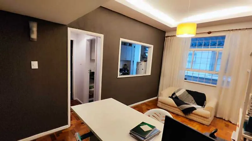 Foto 1 de Apartamento com 2 Quartos à venda, 55m² em Copacabana, Rio de Janeiro