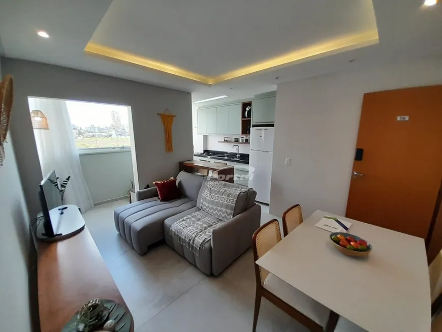 Foto 1 de Apartamento com 2 Quartos à venda, 51m² em Itacolomi, Balneário Piçarras
