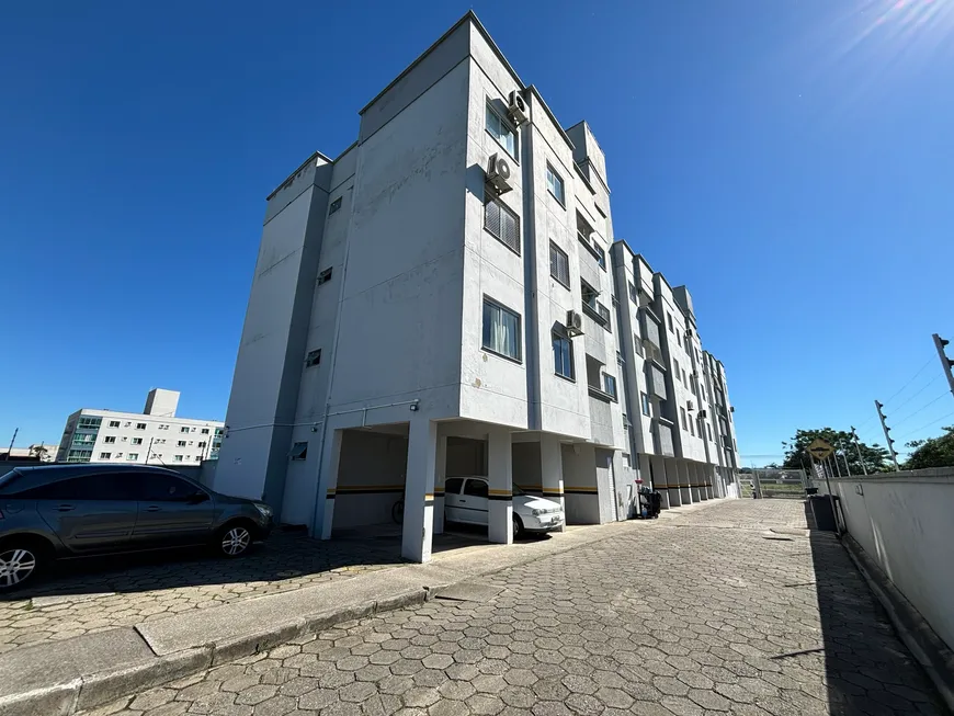 Foto 1 de Apartamento com 2 Quartos à venda, 50m² em Centro, Tijucas