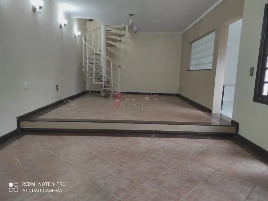 Foto 1 de Sobrado com 4 Quartos à venda, 372m² em Vila Santana II, Jundiaí