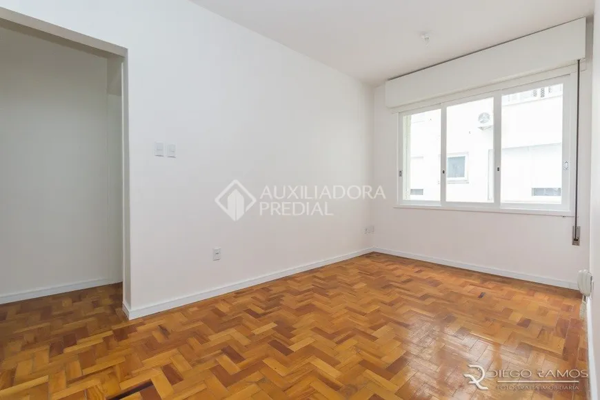 Foto 1 de Apartamento com 2 Quartos à venda, 65m² em Centro Histórico, Porto Alegre
