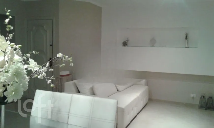 Foto 1 de Apartamento com 4 Quartos à venda, 107m² em Barra Funda, São Paulo