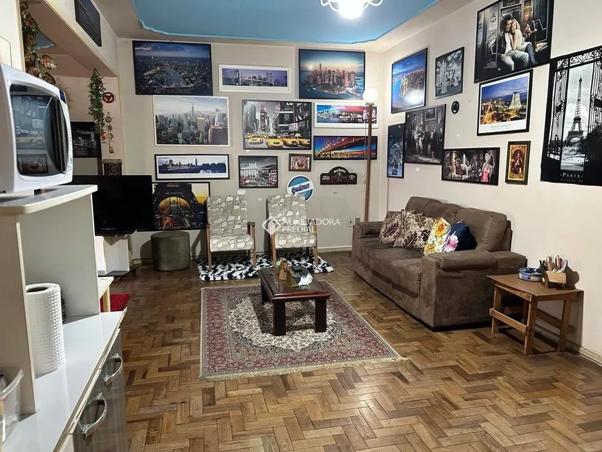 Foto 1 de Apartamento com 3 Quartos à venda, 155m² em Floresta, Porto Alegre