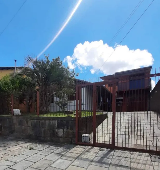 Foto 1 de Casa com 3 Quartos à venda, 360m² em Diamantino, Caxias do Sul