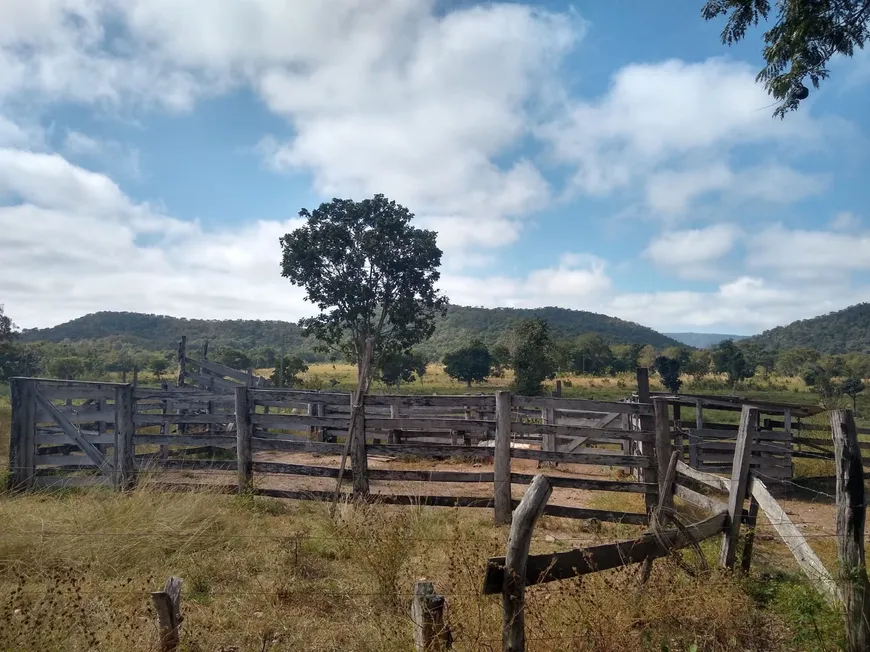 Foto 1 de Fazenda/Sítio com 2 Quartos à venda, 100m² em , Santo Antônio do Leverger