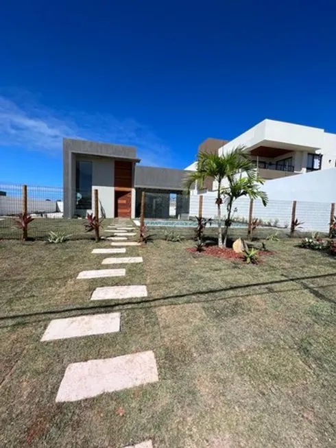 Foto 1 de Apartamento com 3 Quartos à venda, 140m² em Guarajuba, Camaçari