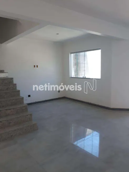 Foto 1 de Casa com 3 Quartos à venda, 90m² em Parque Xangri La, Contagem