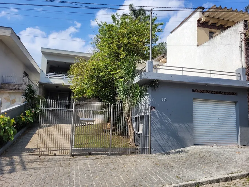 Foto 1 de Casa com 3 Quartos à venda, 280m² em Centro Alto, Ribeirão Pires