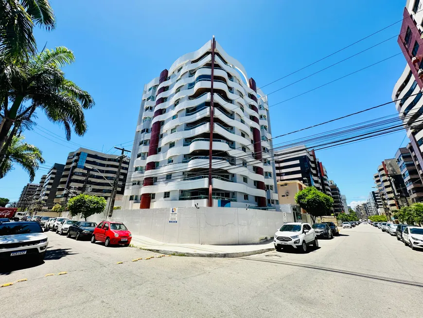 Foto 1 de Apartamento com 4 Quartos à venda, 165m² em Ponta Verde, Maceió