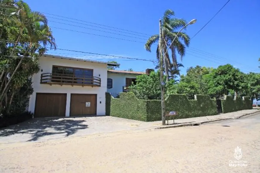 Foto 1 de Casa com 3 Quartos à venda, 200m² em Ipanema, Porto Alegre