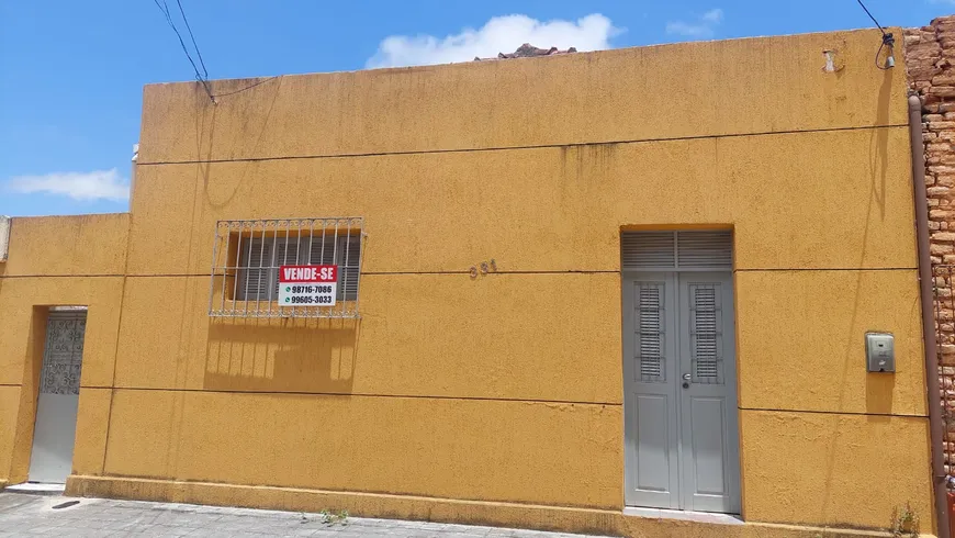 Foto 1 de Casa com 3 Quartos à venda, 149m² em CENTRO, Natal