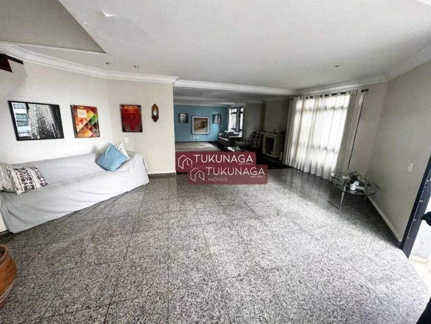 Foto 1 de Apartamento com 3 Quartos para alugar, 215m² em Vila Suzana, São Paulo