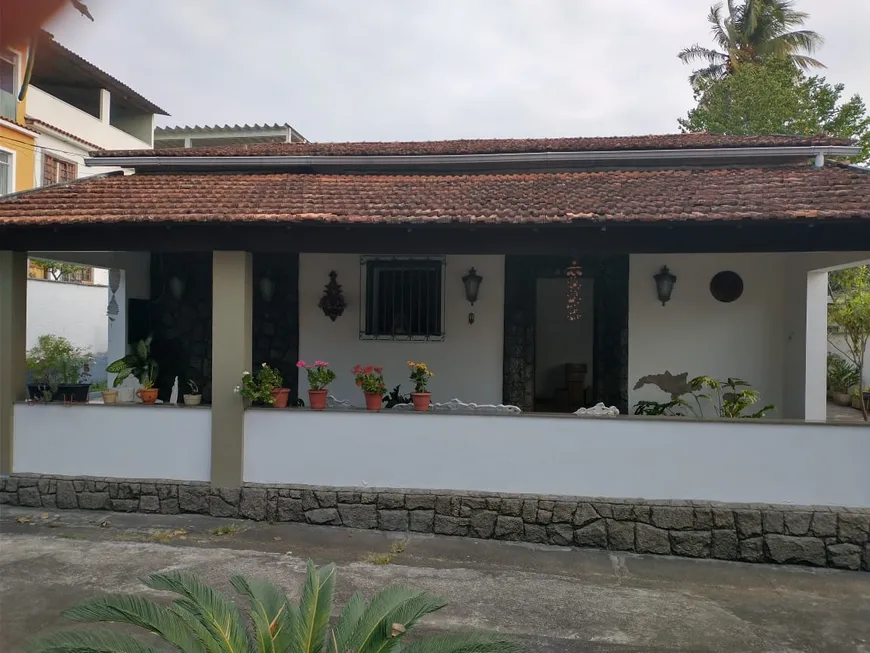 Foto 1 de Casa com 3 Quartos à venda, 273m² em Praça Seca, Rio de Janeiro