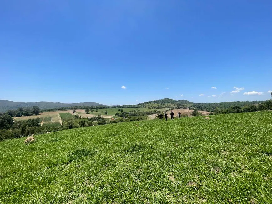 Foto 1 de Lote/Terreno para venda ou aluguel, 20500m² em Morro do Engenho, Itaúna