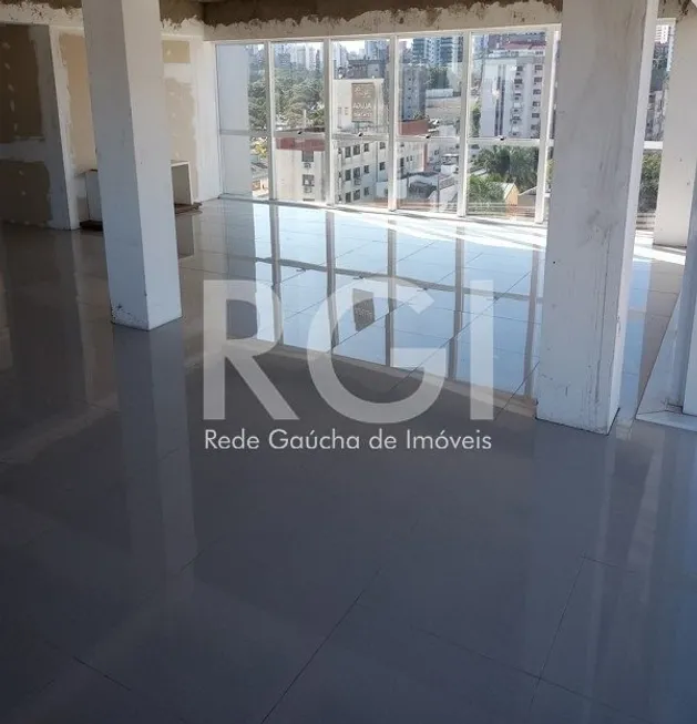 Foto 1 de Sala Comercial para alugar, 90m² em Petrópolis, Porto Alegre