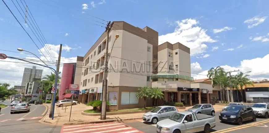 Foto 1 de Apartamento com 1 Quarto à venda, 42m² em São Benedito, Uberaba