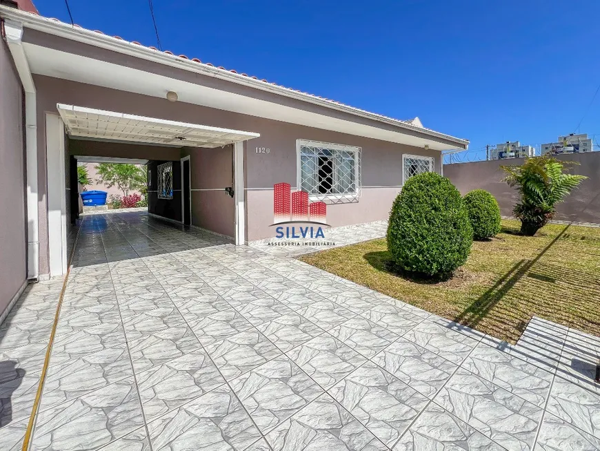 Foto 1 de Casa com 2 Quartos à venda, 191m² em Novo Mundo, Curitiba