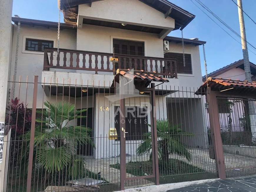 Foto 1 de Casa com 3 Quartos à venda, 300m² em Cavalhada, Porto Alegre