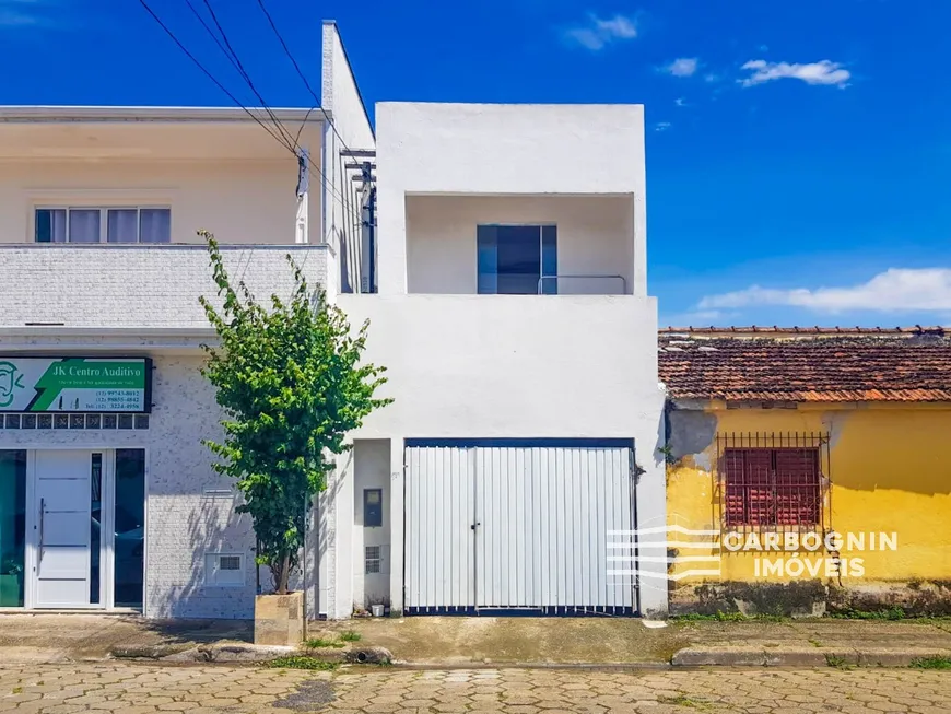 Foto 1 de Sobrado com 3 Quartos à venda, 107m² em Vila Santos, Caçapava