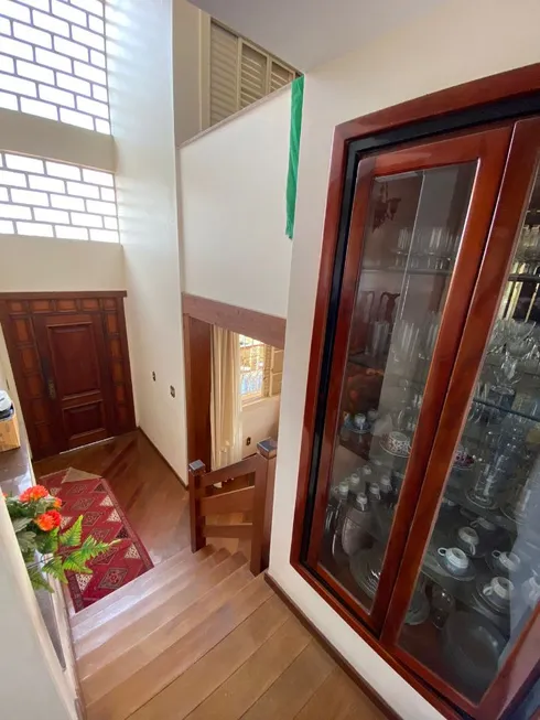 Foto 1 de Casa com 4 Quartos à venda, 368m² em Dona Clara, Belo Horizonte
