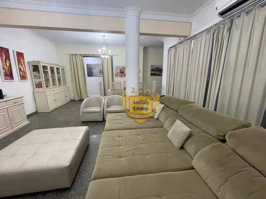 Foto 1 de Apartamento com 4 Quartos para alugar, 141m² em Copacabana, Rio de Janeiro