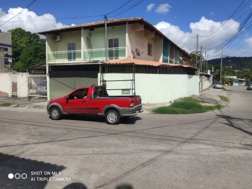 Foto 1 de Casa com 2 Quartos à venda, 75m² em Colubandê, São Gonçalo
