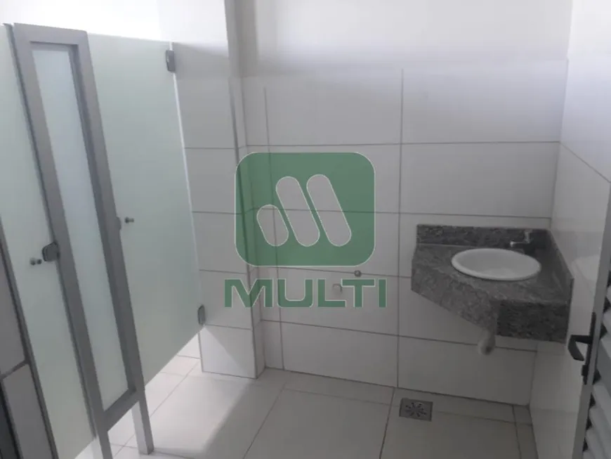 Foto 1 de Sala Comercial com 1 Quarto para alugar, 27m² em Martins, Uberlândia