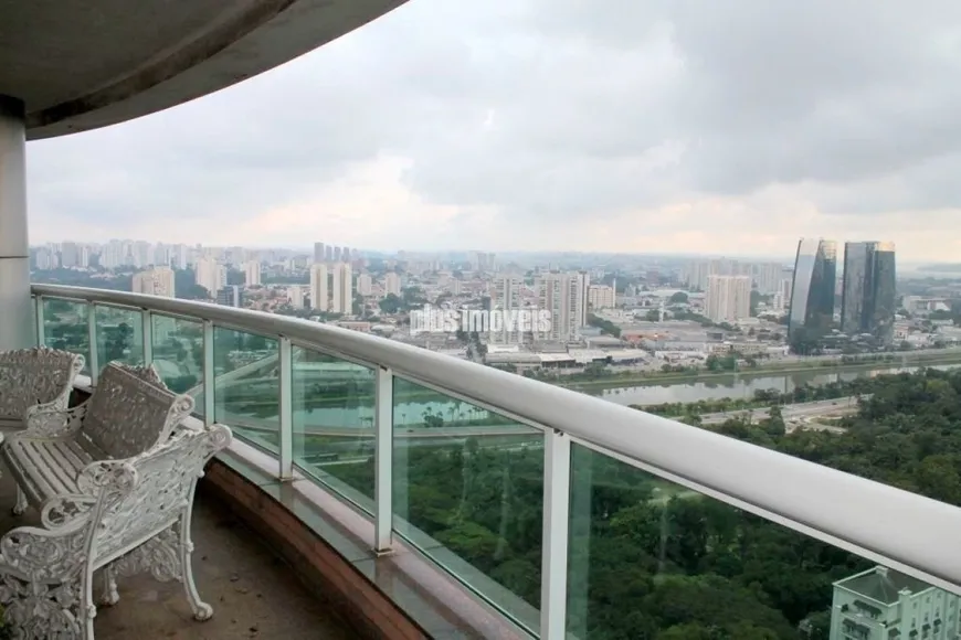 Foto 1 de Apartamento com 4 Quartos para venda ou aluguel, 370m² em Panamby, São Paulo