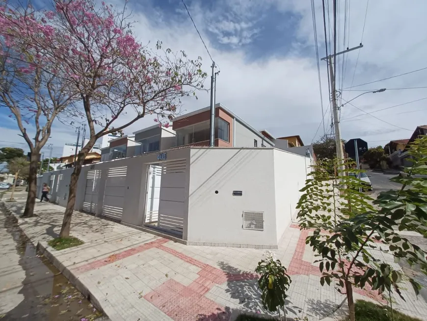 Foto 1 de Casa com 3 Quartos à venda, 90m² em Itapoã, Belo Horizonte