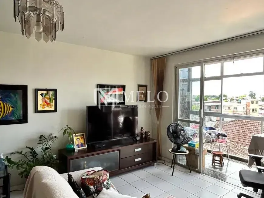 Foto 1 de Apartamento com 4 Quartos à venda, 111m² em Campo Grande, Recife