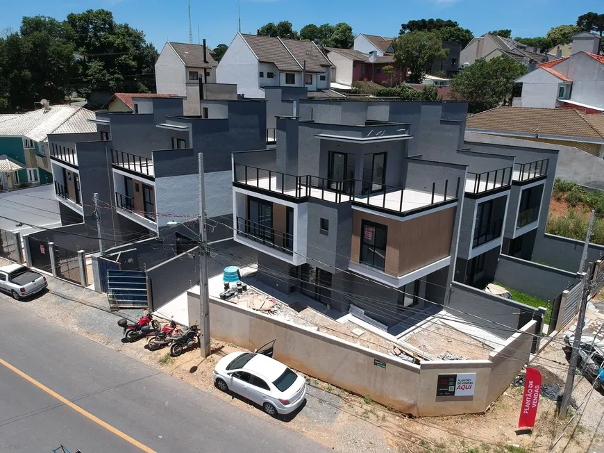 Foto 1 de Sobrado com 3 Quartos à venda, 123m² em Pilarzinho, Curitiba