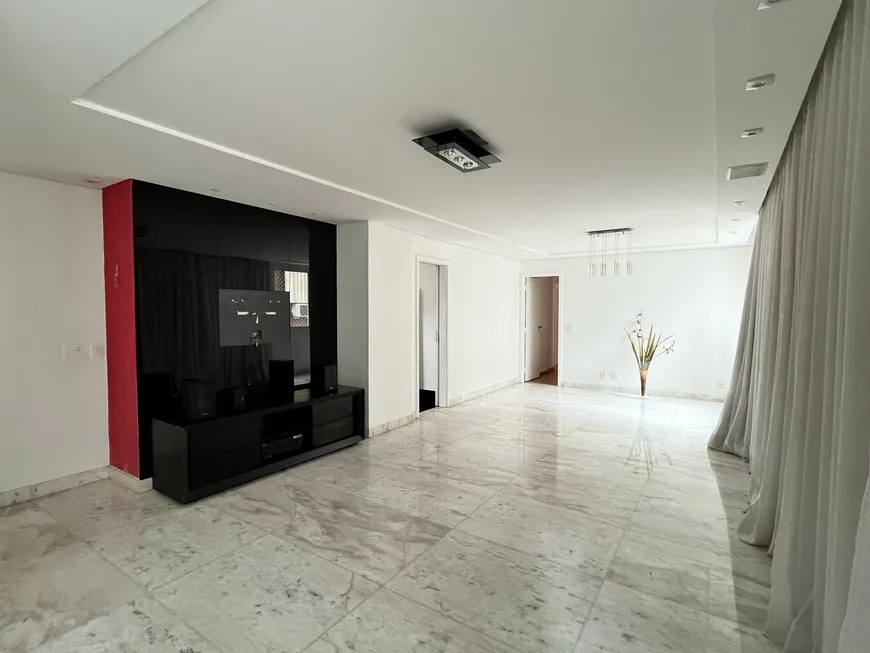 Foto 1 de Apartamento com 4 Quartos à venda, 140m² em Santo Agostinho, Belo Horizonte
