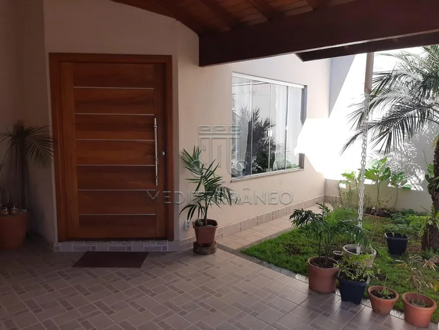 Foto 1 de Casa com 3 Quartos à venda, 170m² em Loteamento Jardim Ipanema, Jundiaí