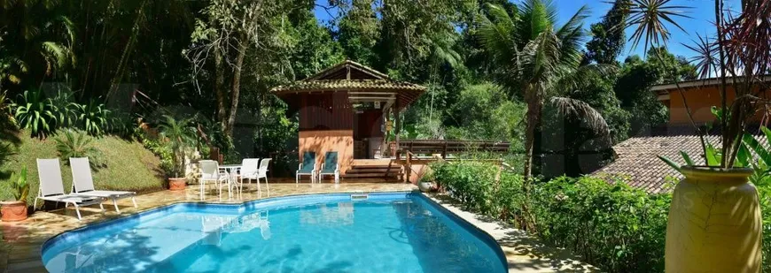 Foto 1 de Casa com 4 Quartos para venda ou aluguel, 347m² em São Pedro, Guarujá