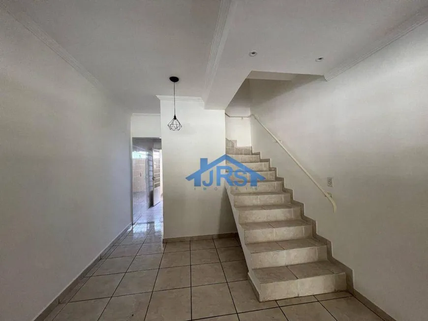 Foto 1 de Casa de Condomínio com 2 Quartos à venda, 74m² em Jardim Regina Alice, Barueri