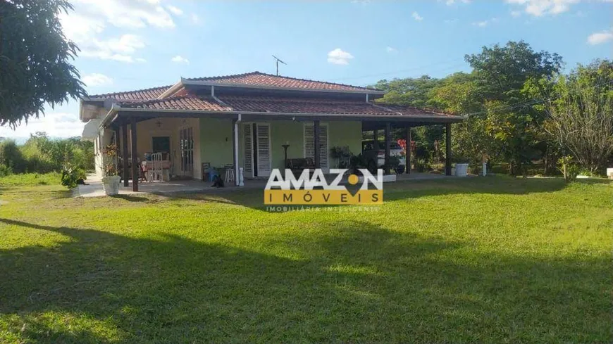 Foto 1 de Fazenda/Sítio com 10 Quartos à venda, 1000m² em Centro, Taubaté