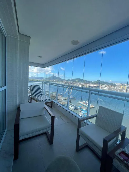 Foto 1 de Apartamento com 3 Quartos à venda, 189m² em Ponta da Praia, Santos