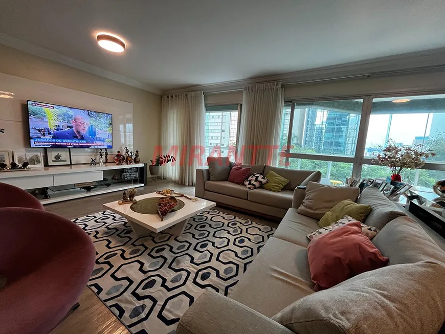 Foto 1 de Apartamento com 4 Quartos à venda, 230m² em Santana, São Paulo