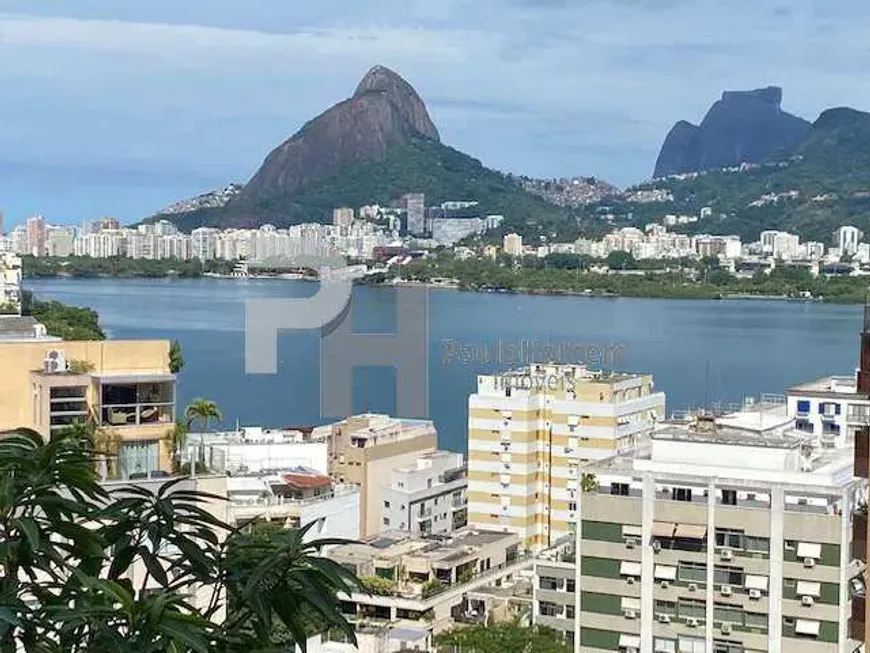 Foto 1 de Casa com 3 Quartos à venda, 440m² em Lagoa, Rio de Janeiro