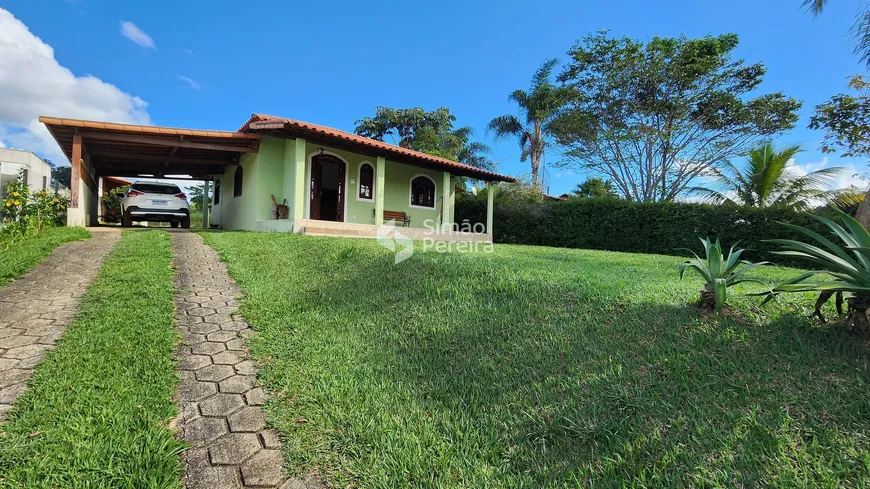 Foto 1 de Fazenda/Sítio com 4 Quartos à venda, 712m² em , Simão Pereira