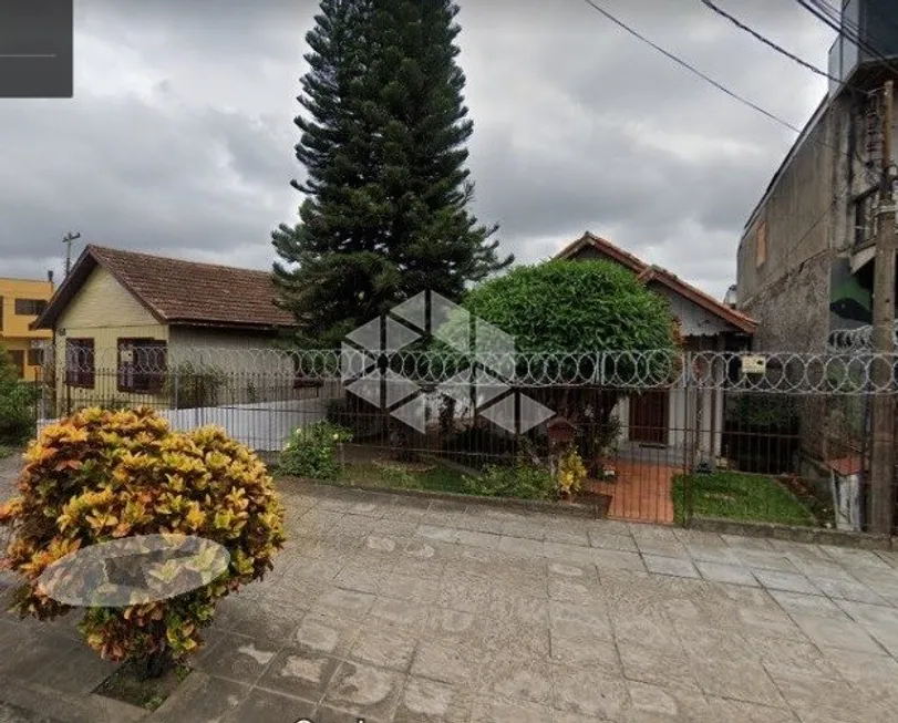 Foto 1 de Casa com 3 Quartos à venda, 530m² em Jardim Floresta, Porto Alegre