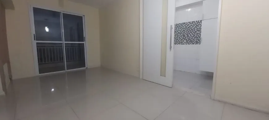 Foto 1 de Apartamento com 2 Quartos à venda, 59m² em Taquara, Rio de Janeiro